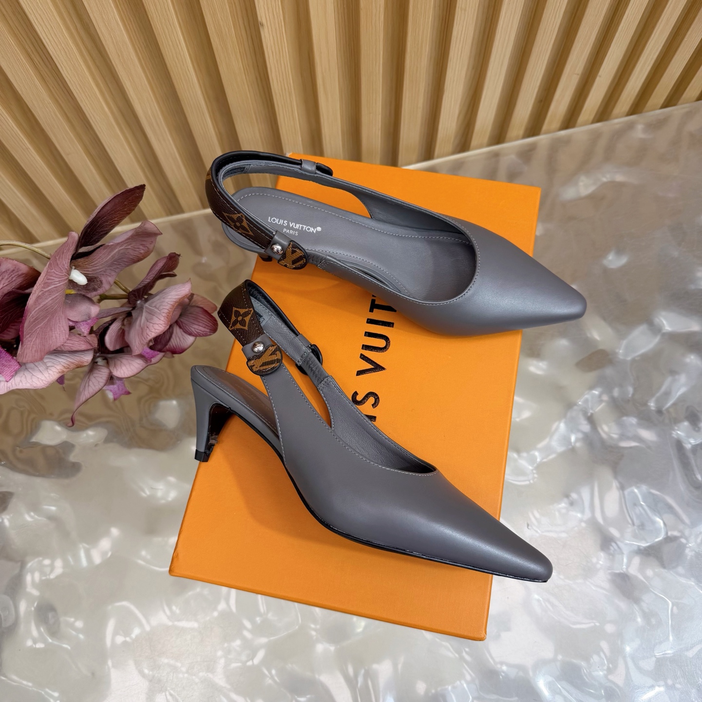 Women's high heels